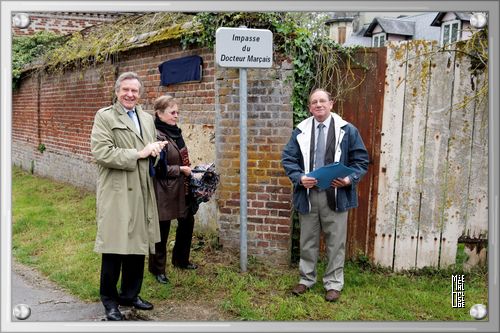 la plaque dévoilée pour l'inauguration de l'impasse du docteur Marçais  2