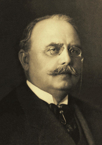 photographie 1 du docteur Albert  retouchée par MJCO